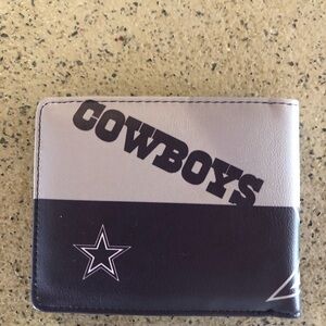 New with tags Cowboys Football team wallet